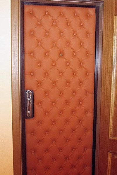 Як вибрати вхідні металеві двері в квартиру