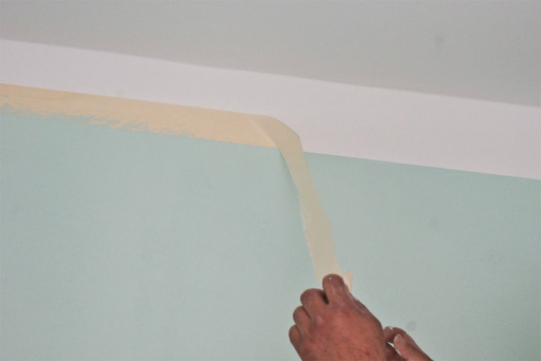 Як фарбувати стіни водоемульсійною фарбою за допомогою валика