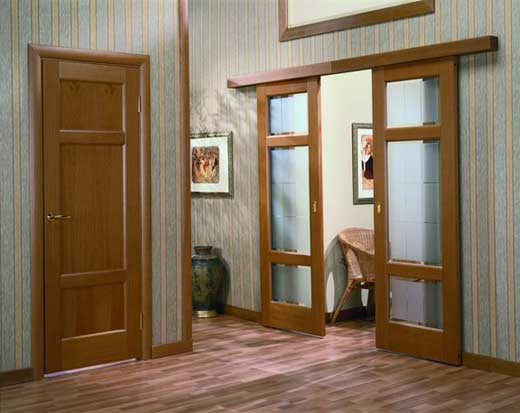 Дерев'яні міжкімнатні двері: різновиди та переваги