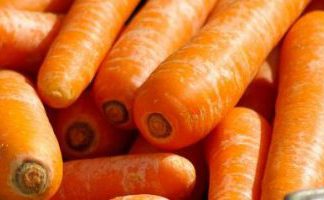 Як зберігати моркву без льоху до весни