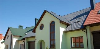 Правила выгодной продажи коттеджа в Хмельницком